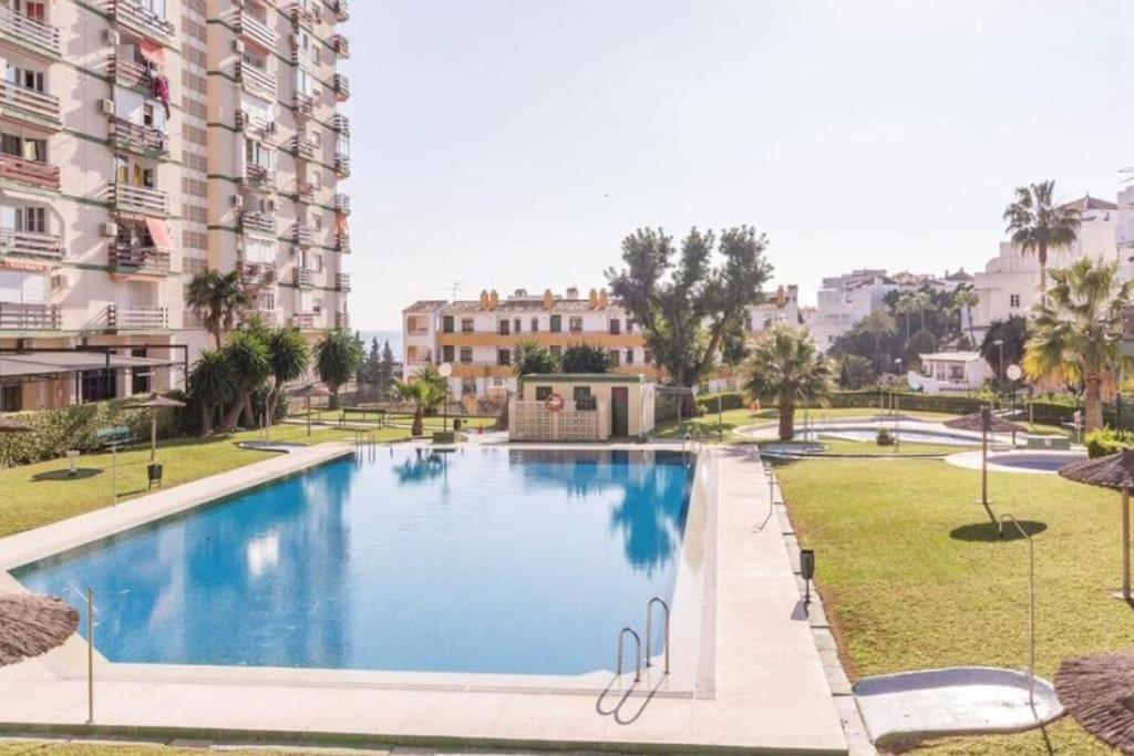 Estudio Con Vista Al Mar A 200 Mts De La Playa Benalmádena Eksteriør bilde