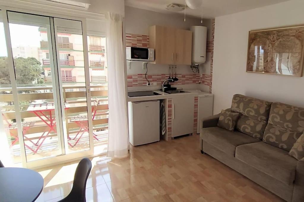 Estudio Con Vista Al Mar A 200 Mts De La Playa Benalmádena Eksteriør bilde